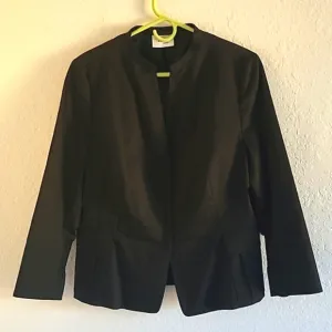 Akris Punto Jacket. Sz14. Black. Zip Front Round Collar. Smock Sleeves. …