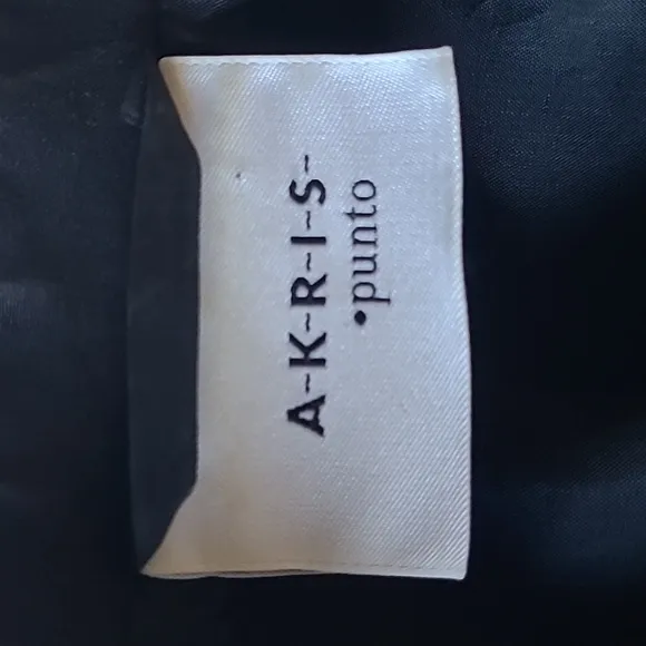 Akris Punto Jacket. Sz14. Black. Zip Front Round Collar. Smock Sleeves. …