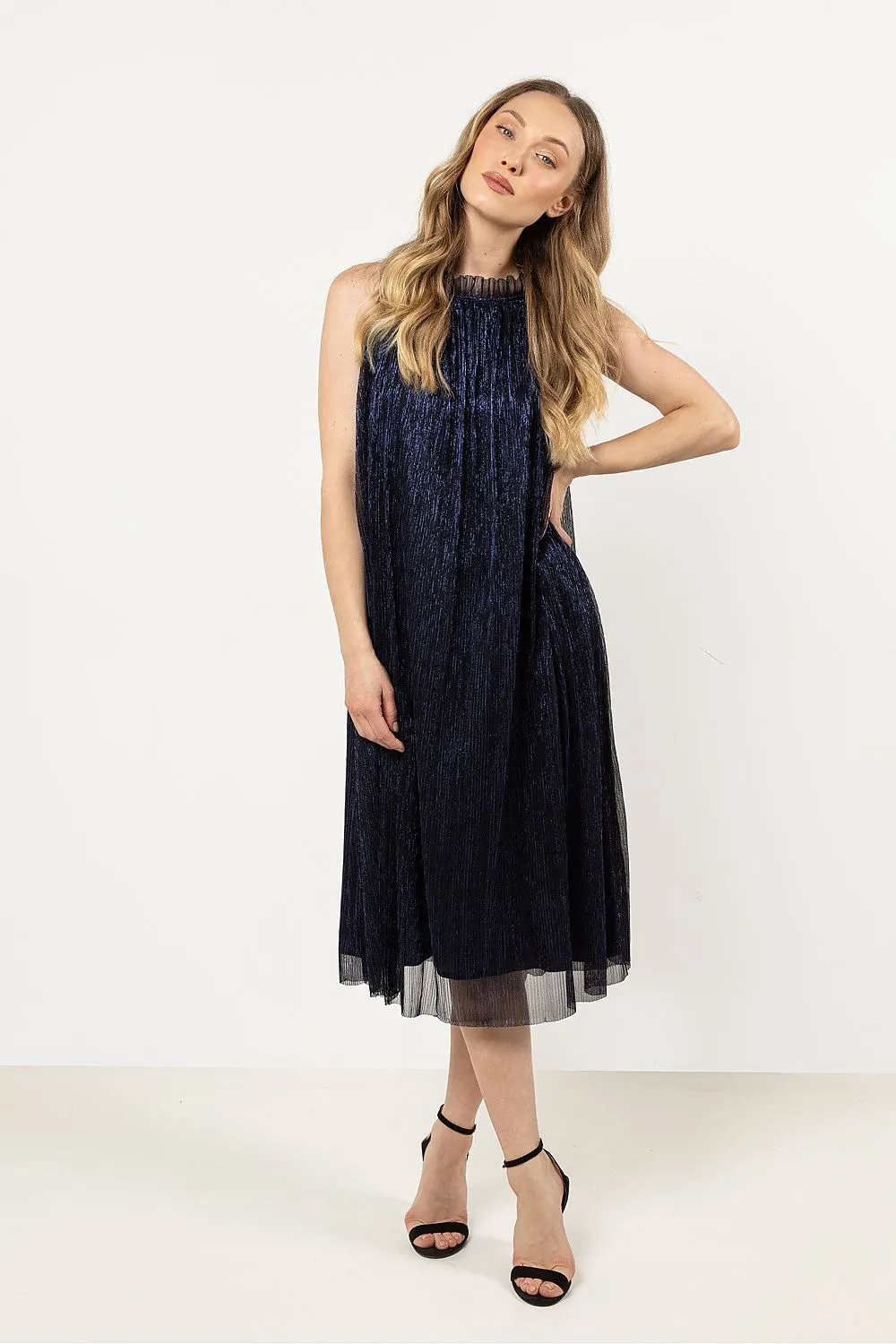 Halter neck satin lining short evening dress