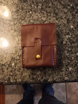 Leather belt pouch