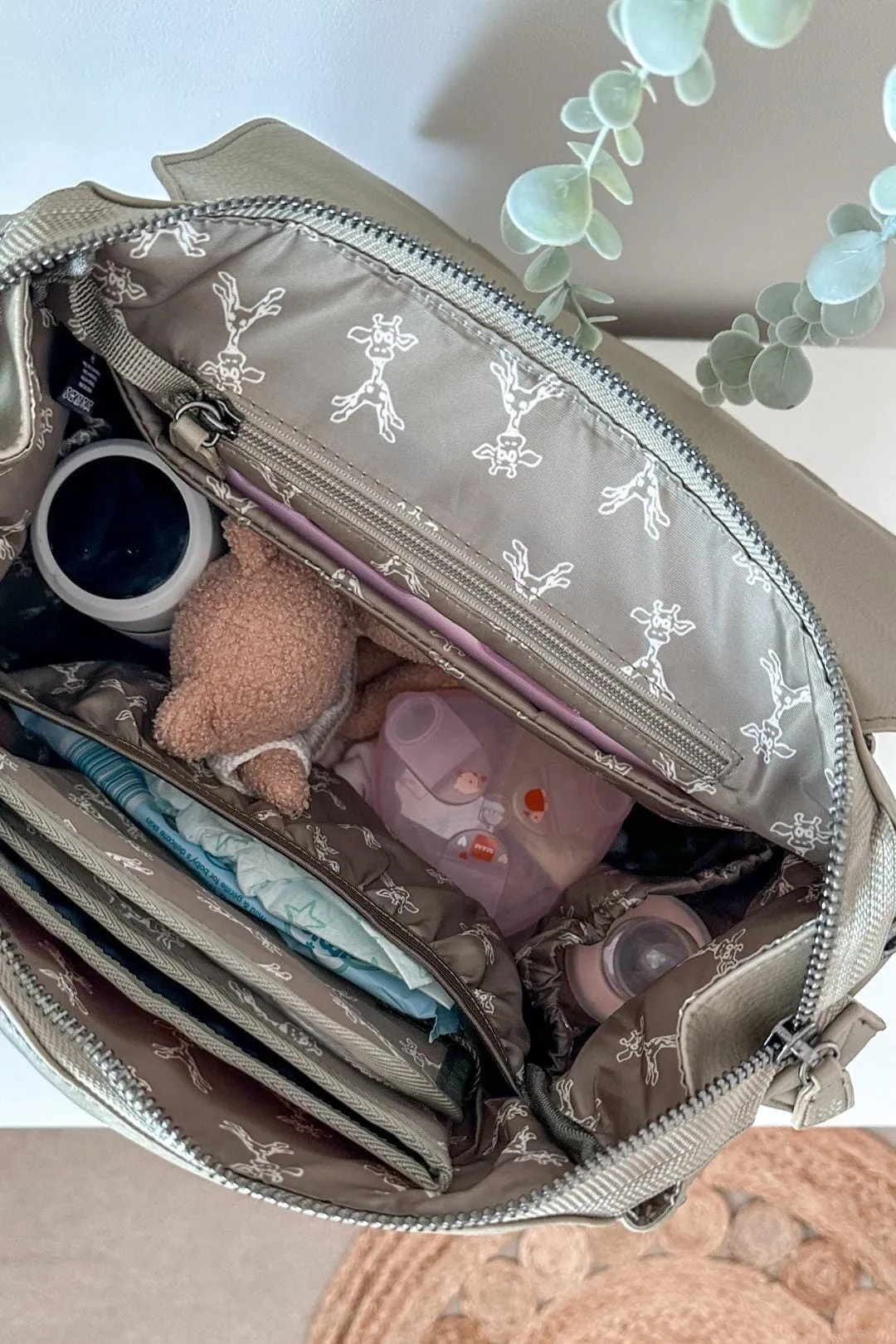 Luxe (2.0) Changing Backpack