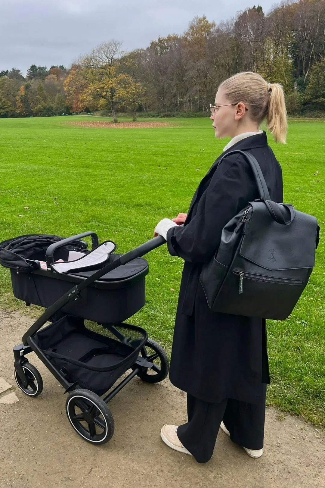 Luxe (2.0) Changing Backpack