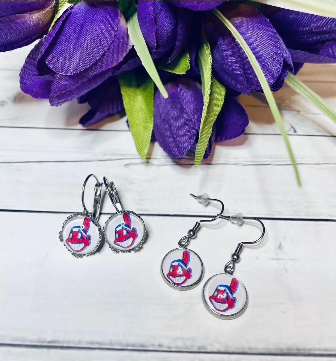 Mascot Glass Globe Earrings - 12mm