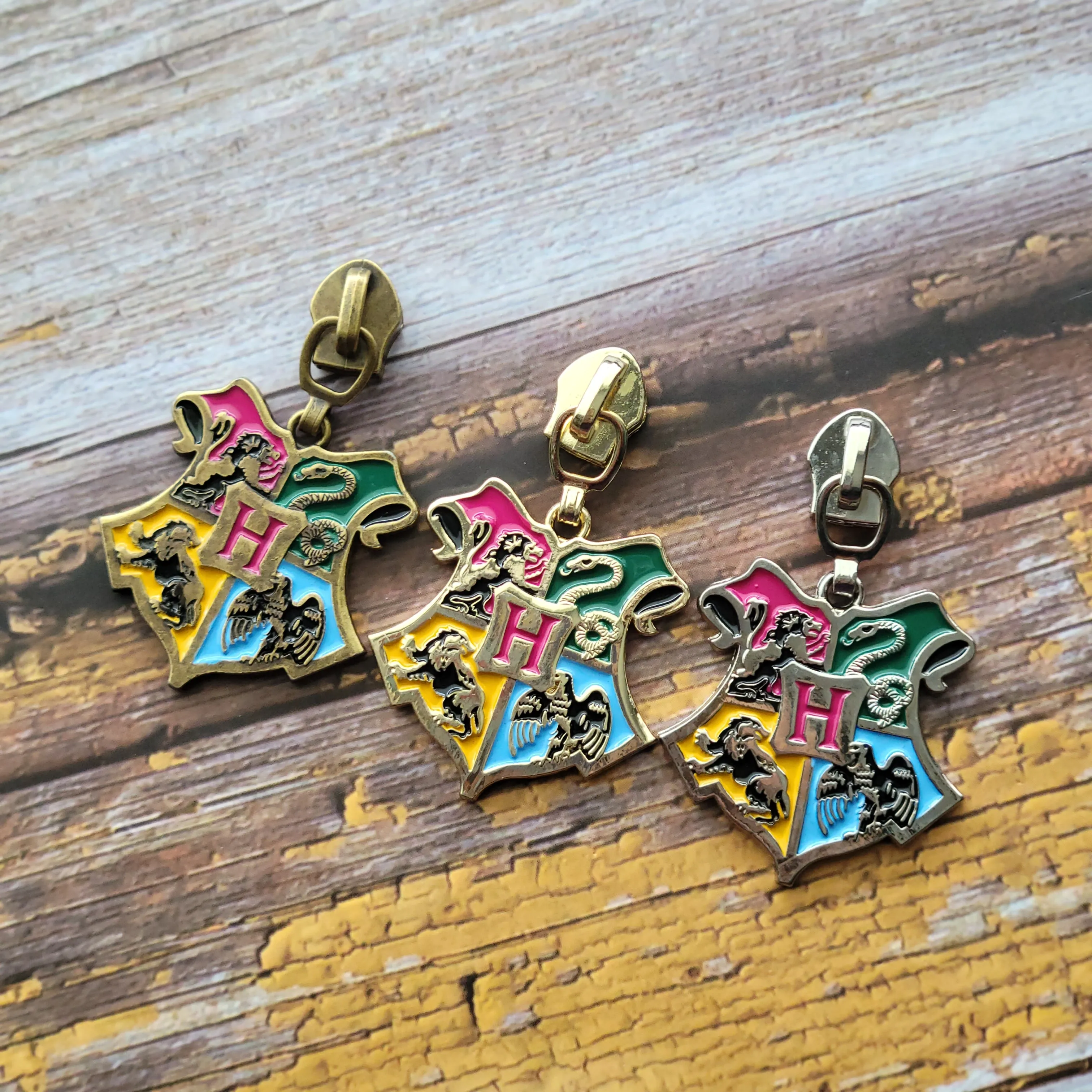 Pastel School Crest - Set of 5