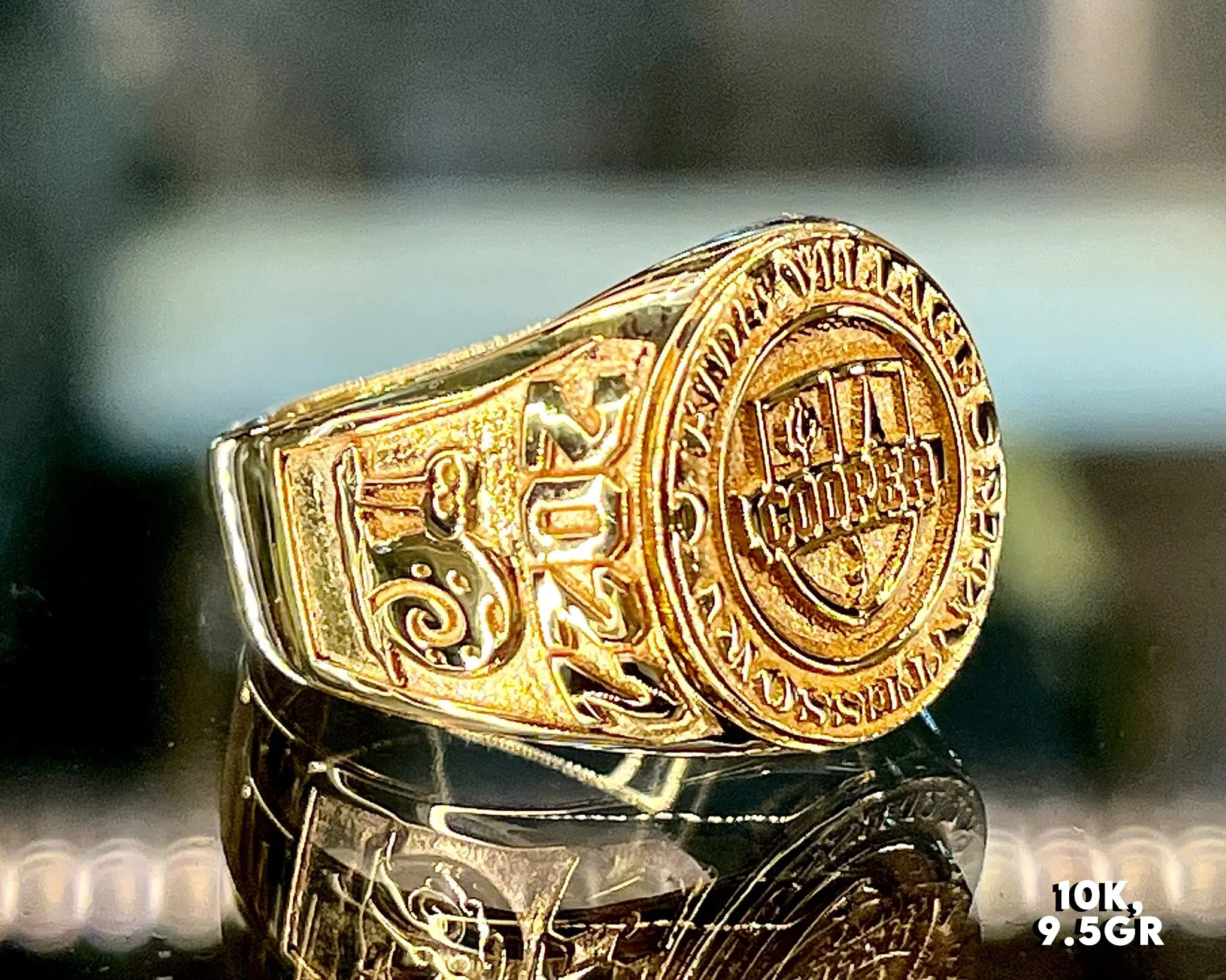 Solid gold graduation ring