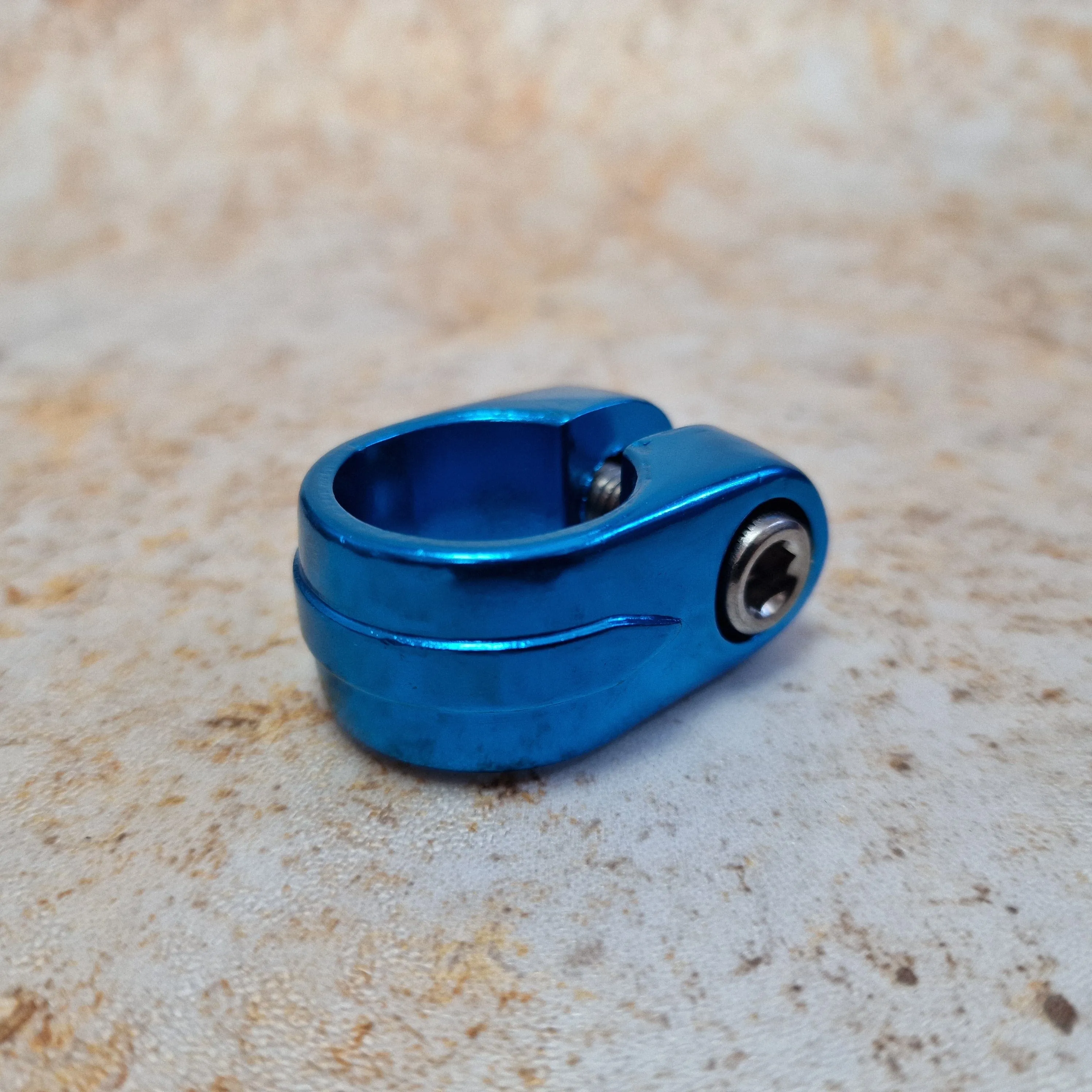 SunTour - style Old School Seatclamp 25.4mm