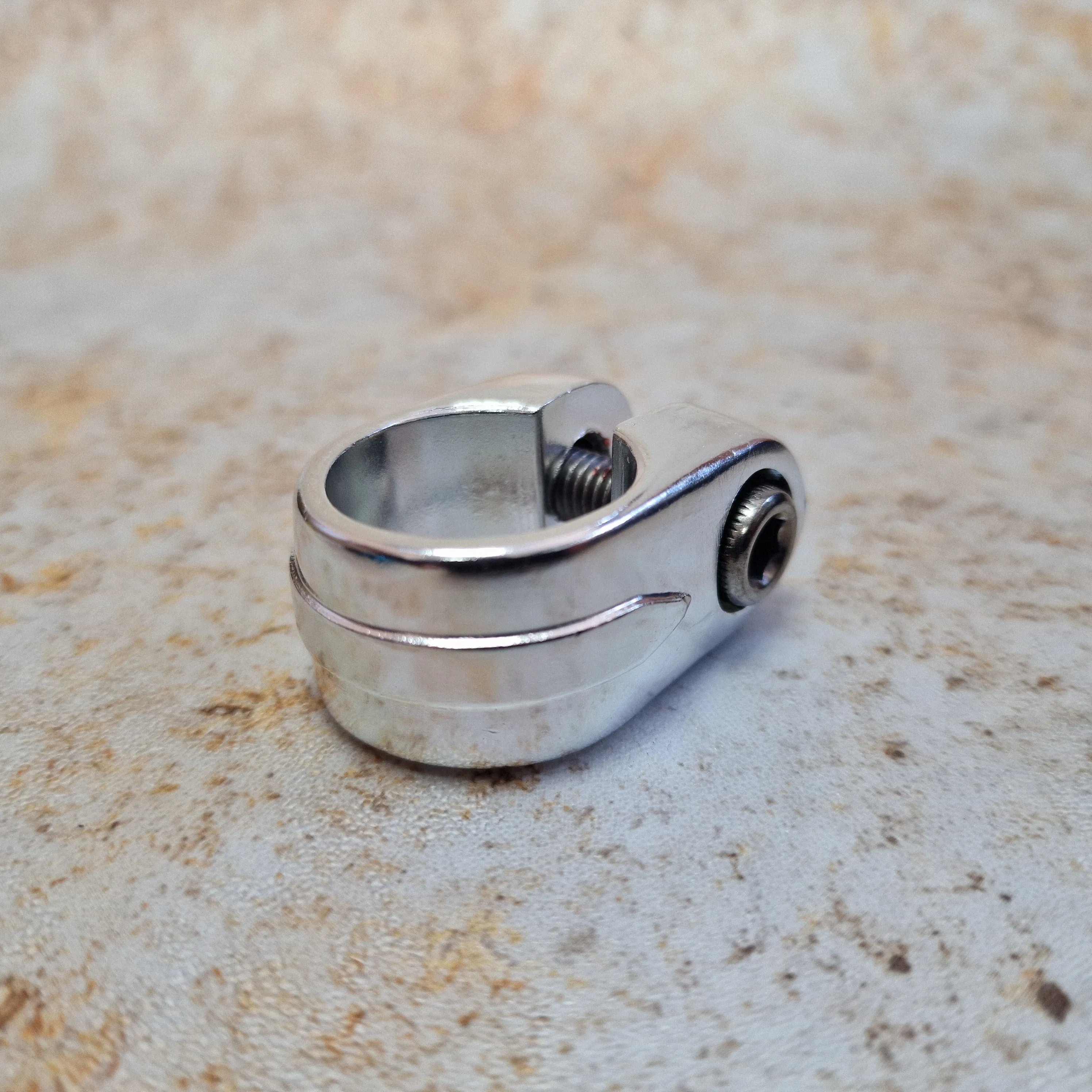 SunTour - style Old School Seatclamp 25.4mm