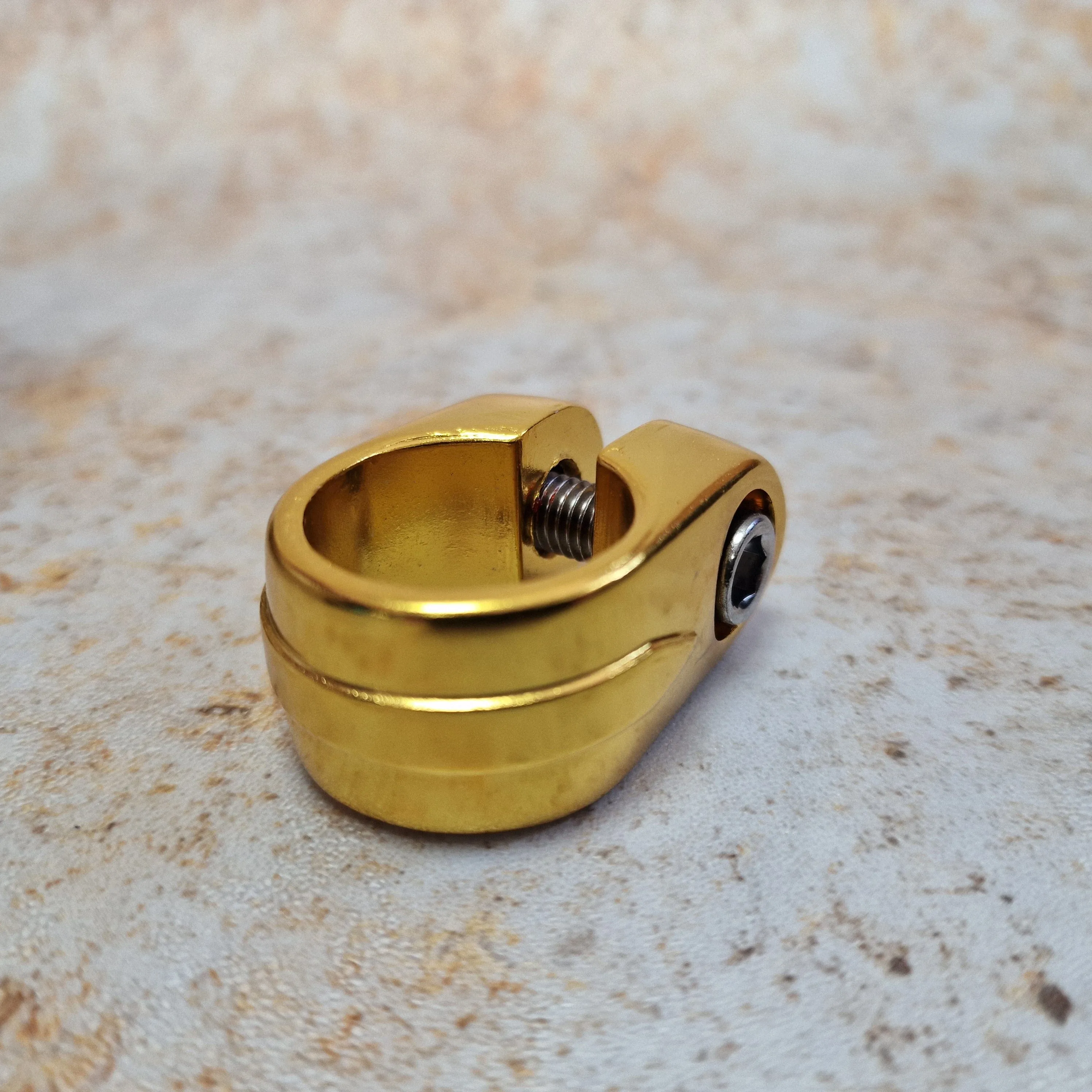 SunTour - style Old School Seatclamp 25.4mm