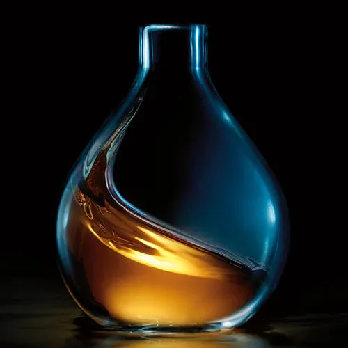 THE REVITALIZING HYDRATING SERUM