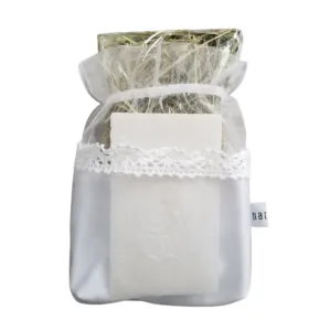 Traditional Polish Lace White Pouch Holder with Christmas Wafer & Hay Set