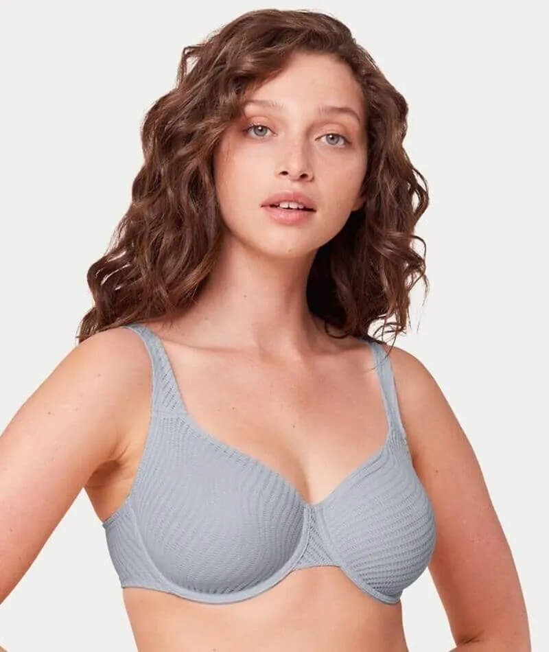Triumph Harmony Spotlight Underwired Minimizer Bra - Eggshell Blue
