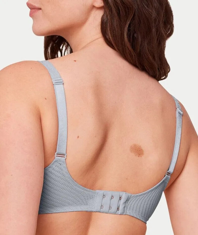 Triumph Harmony Spotlight Underwired Minimizer Bra - Eggshell Blue