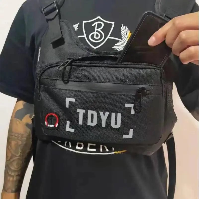 White Fashion Men Lightweight Chest Bag Running Pack For Workouts Running Phone Holder With Extra Storage Minimalist Design