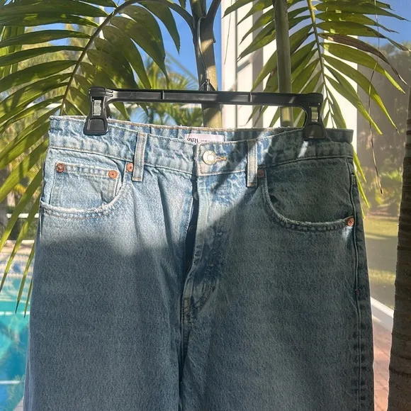 Zara High Rise Button Up Straight Leg Raw Hem Blue Jeans sz 8 EUC Y2K 90’s